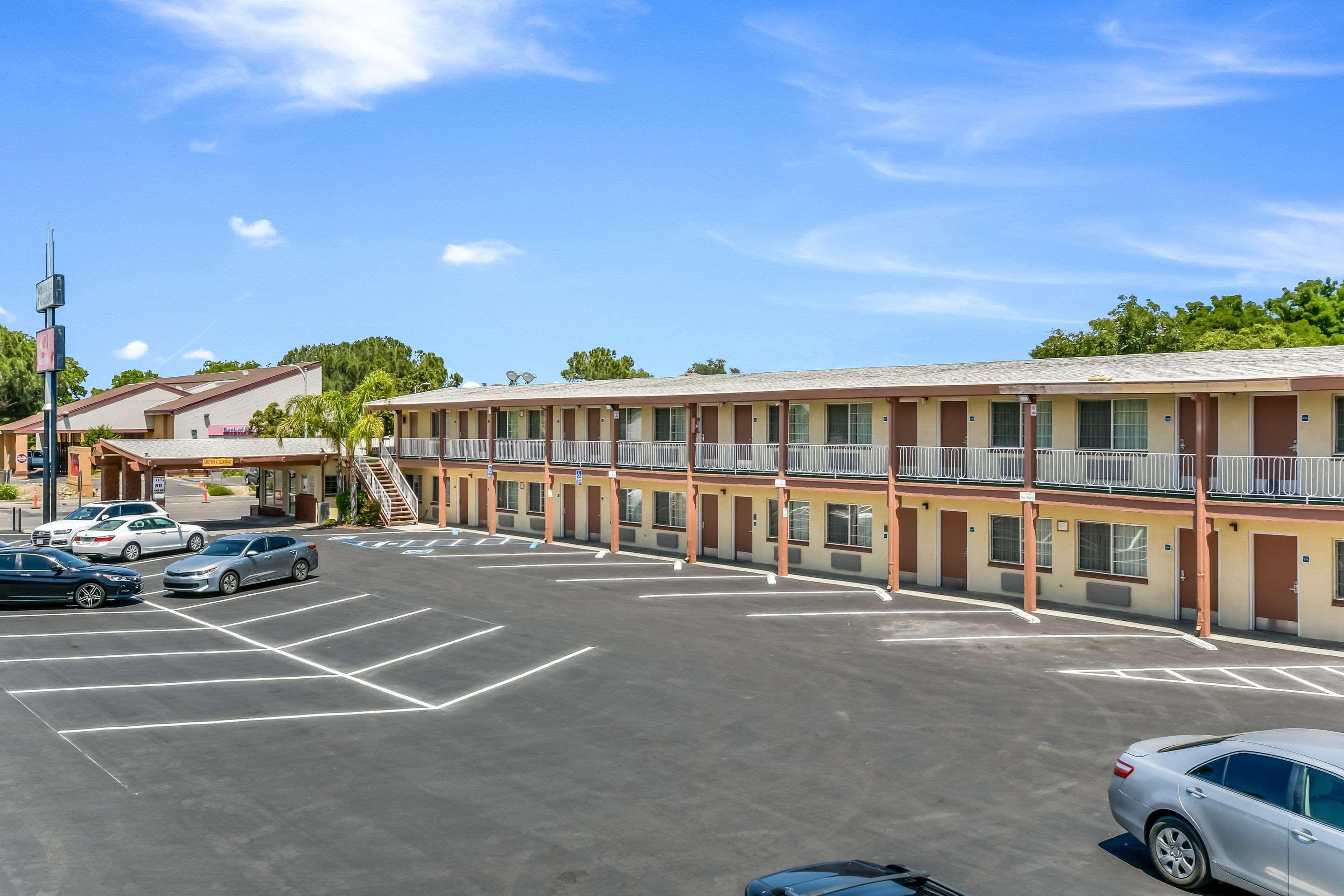 Econo Lodge Woodland Near I-5 Exterior photo